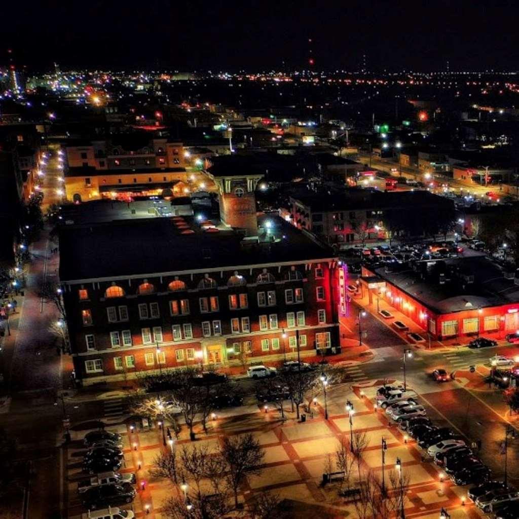 Hotel At Old Town Wichita Extérieur photo